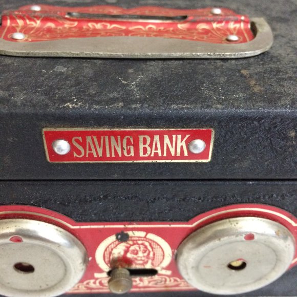 Vintage Black Metal Savings Bank SAN Lion Handle Coin Slot Good Condition - Picture 4 of 7